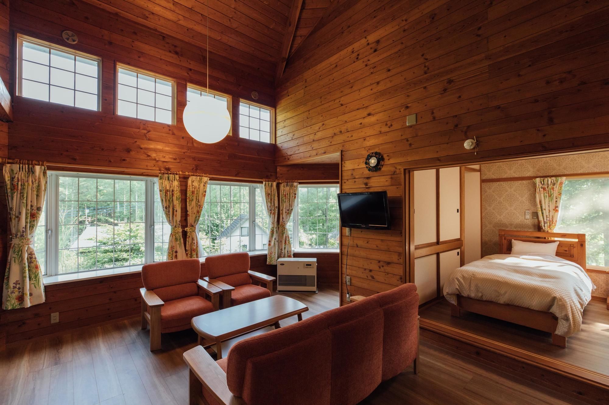 Izumigo Ambient Yatsugatake Cottage Hokuto  Exterior photo